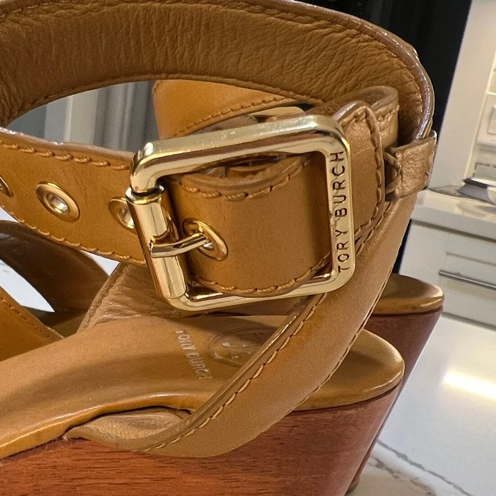 Tory Burch Tan Almita Wood Platform Leather Wedges size 7.5M